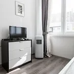 아파트 View